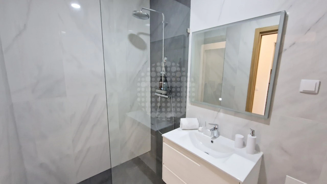 Apartamento T1 para Venda em Albufeira e Olhos de Água Foto 16