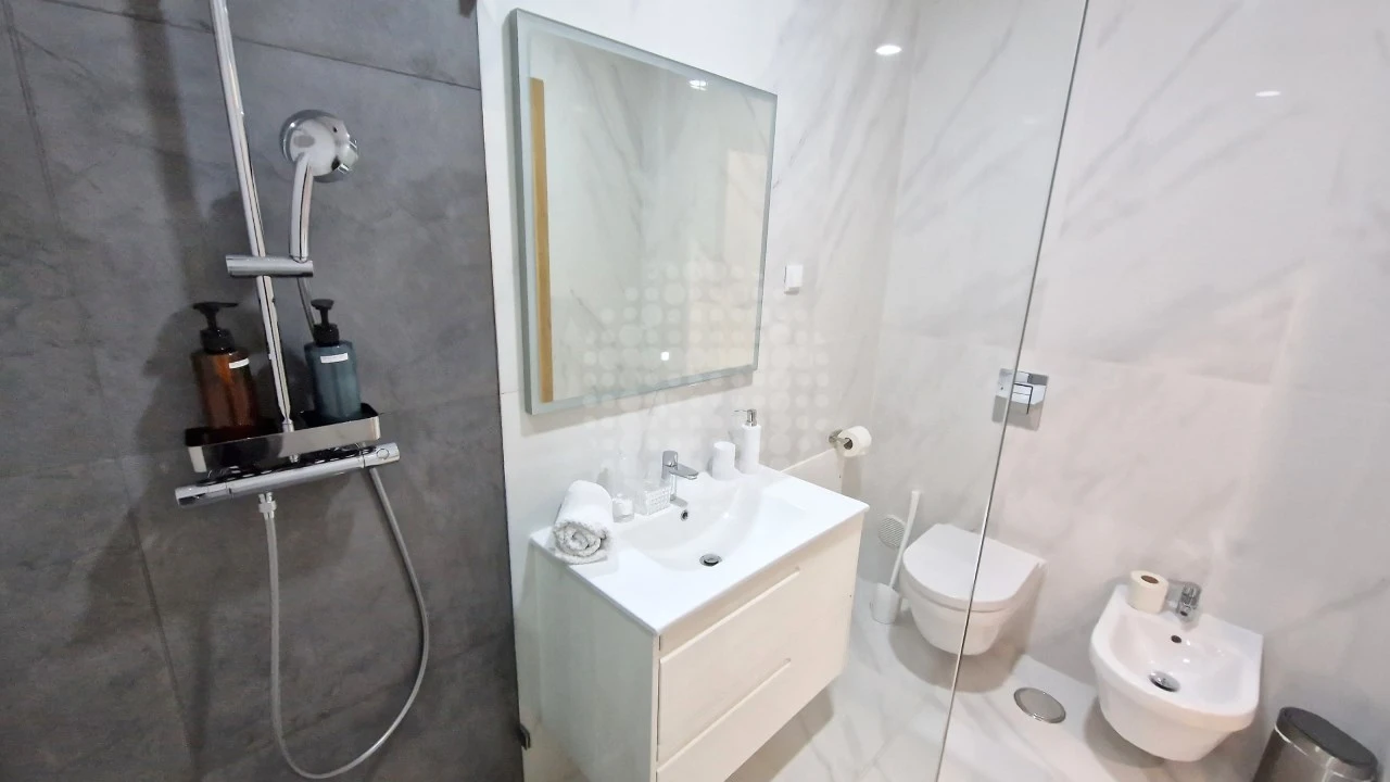 Apartamento T1 para Venda em Albufeira e Olhos de Água Foto 17
