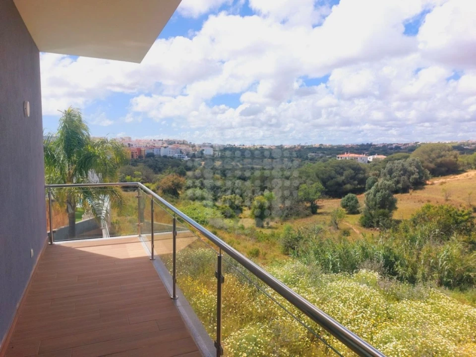 Moradia T4 para Venda em Albufeira e Olhos de Água Foto 12