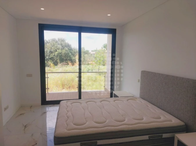 Moradia T4 para Venda em Albufeira e Olhos de Água Foto 11