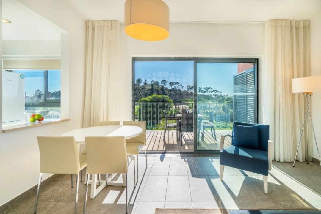 Apartamento T1 para Venda em Mexilhoeira Grande Foto 7