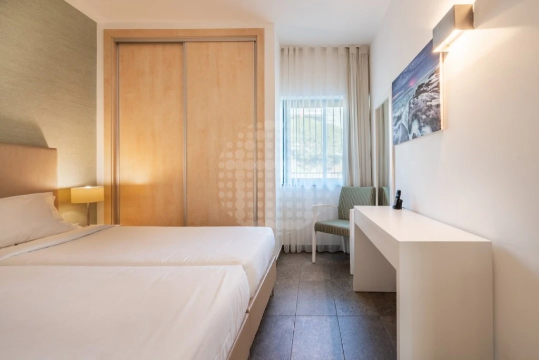 Apartamento T1 para Venda em Mexilhoeira Grande Foto 14