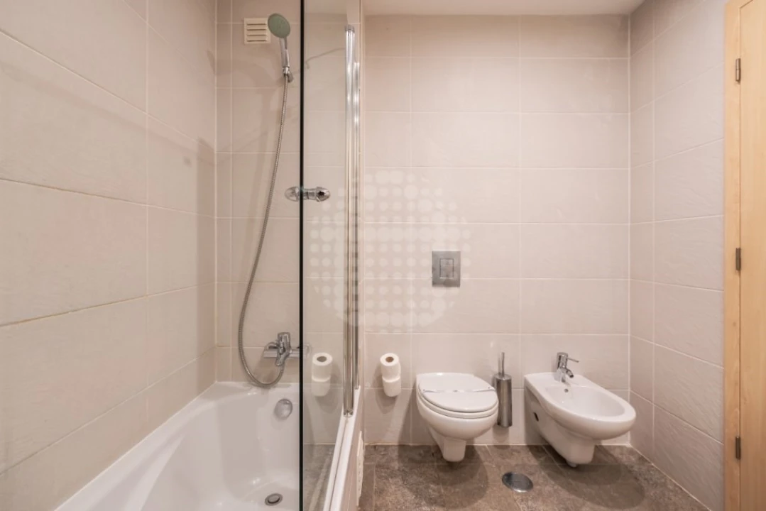 Apartamento T1 para Venda em Mexilhoeira Grande Foto 16