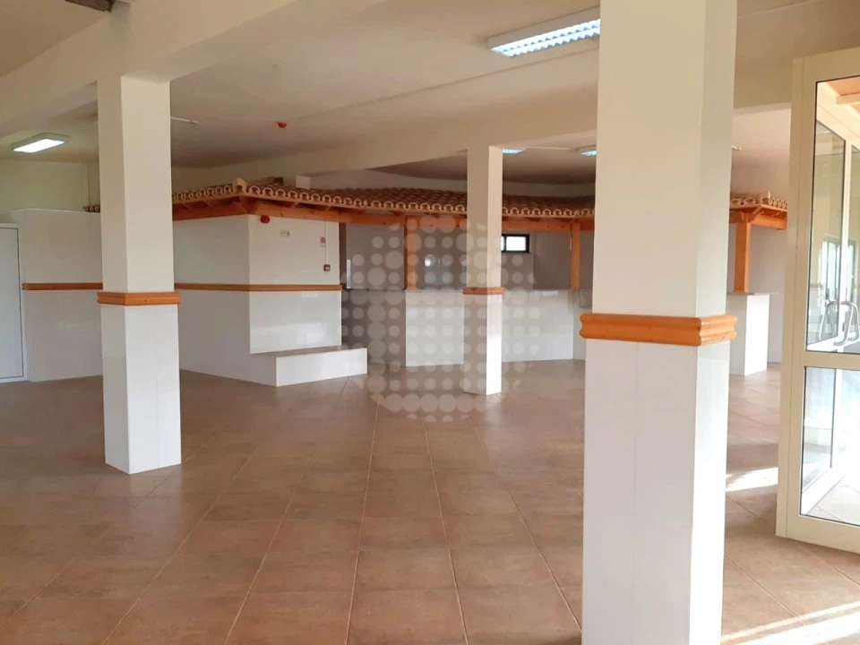 Negócio para Venda em Loule (São Sebastião) Foto 2