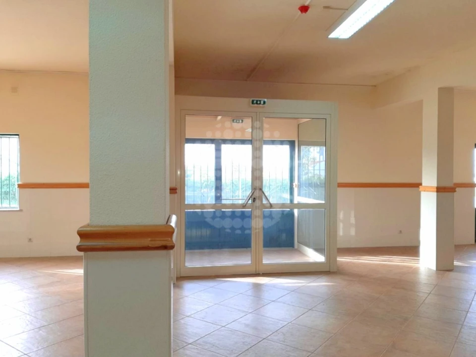 Negócio para Venda em Loule (São Sebastião) Foto 3