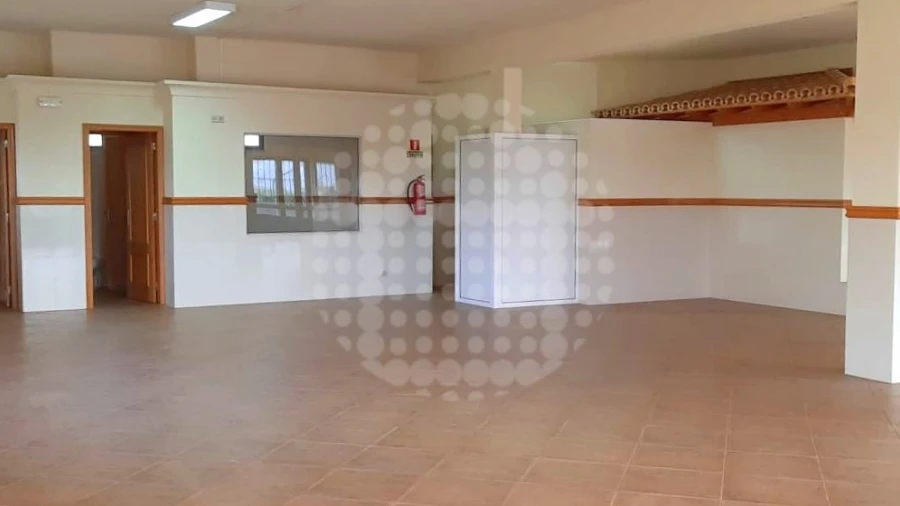 Negócio para Venda em Loule (São Sebastião)