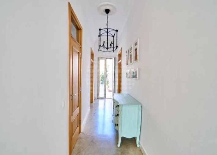 Prédio para Venda em Faro (Sé e São Pedro) Foto 12