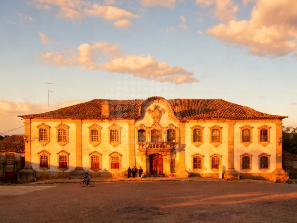Moradia T8 para Venda em Vila Nova de Foz Côa Foto 1