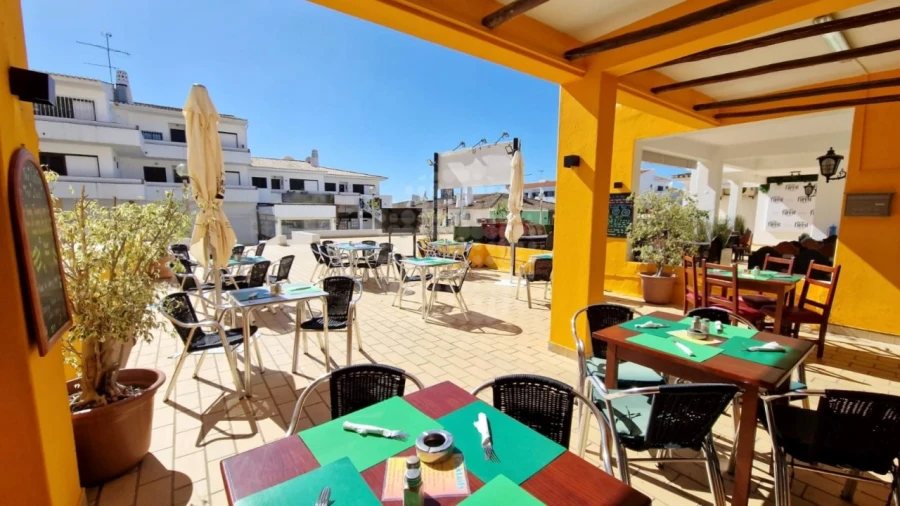 Negócio para Venda em Albufeira e Olhos de Água Foto 2