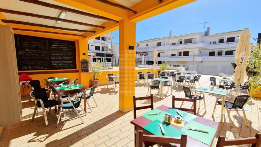 Negócio para Venda em Albufeira e Olhos de Água Foto 14