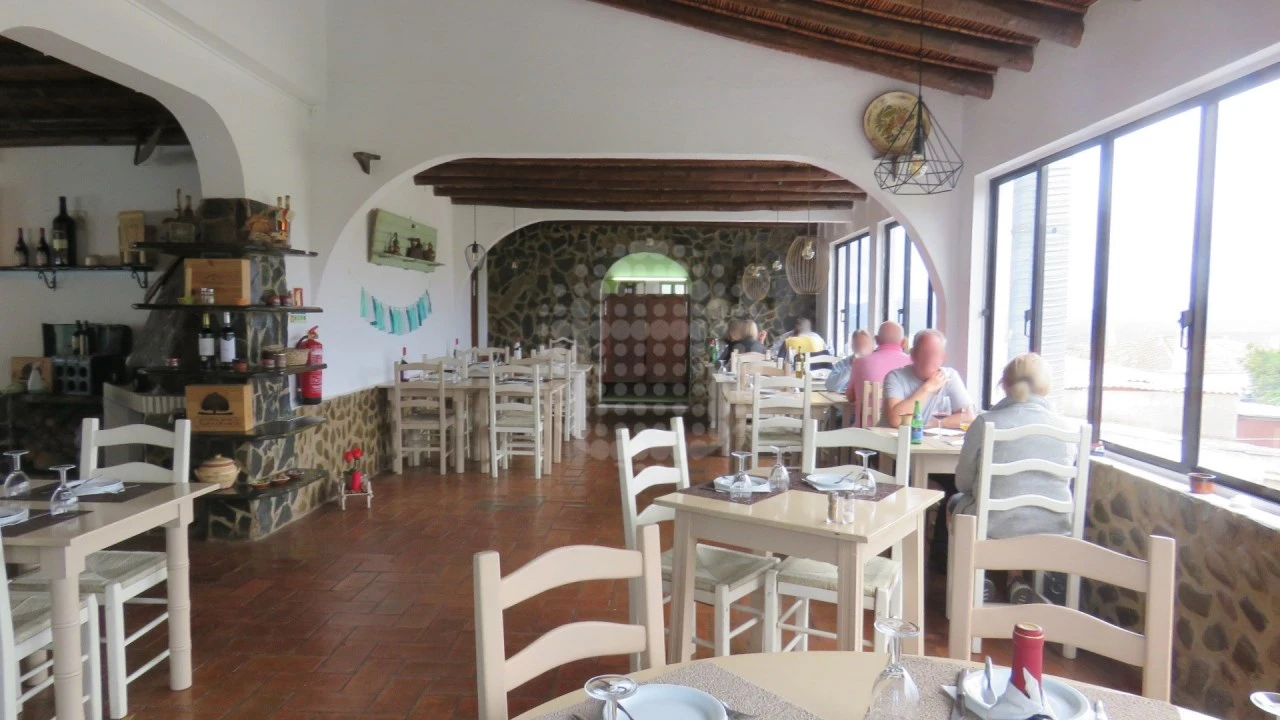 Negócio para Venda em Querença, Tôr e Benafim Foto 2