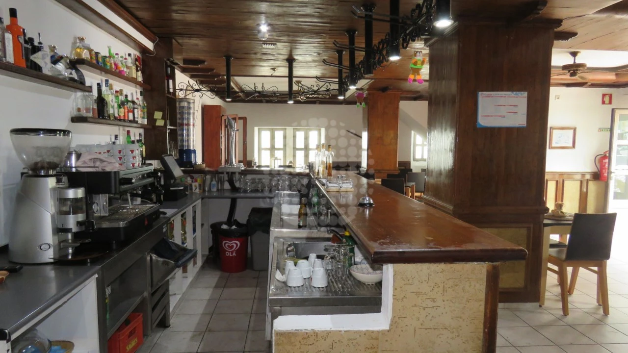 Negócio para Venda em Querença, Tôr e Benafim Foto 8