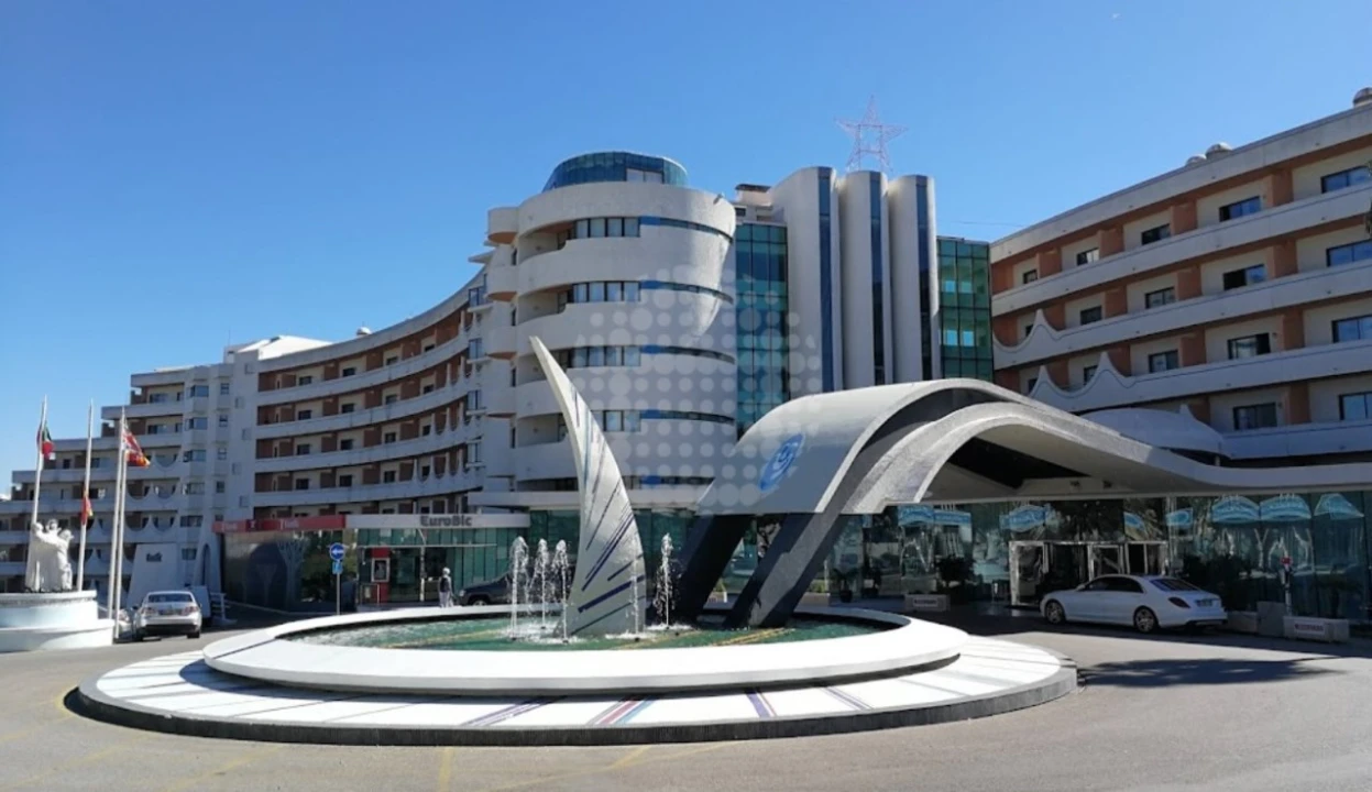 Apartamento T2 para Venda em Albufeira e Olhos de Água Foto 24