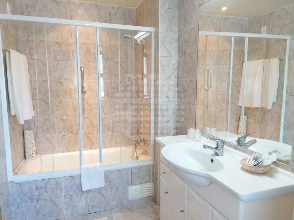 Apartamento T2 para Venda em Albufeira e Olhos de Água Foto 11