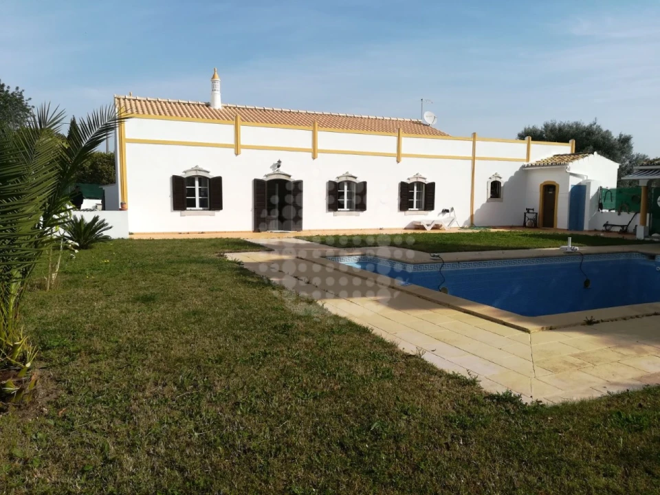 Moradia T3 para Venda em Boliqueime Foto 1