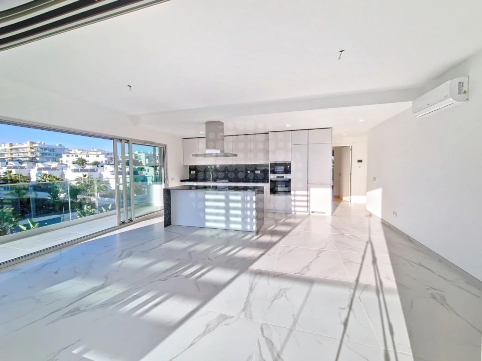 Apartamento T2 para Venda em Albufeira e Olhos de Água Foto 6