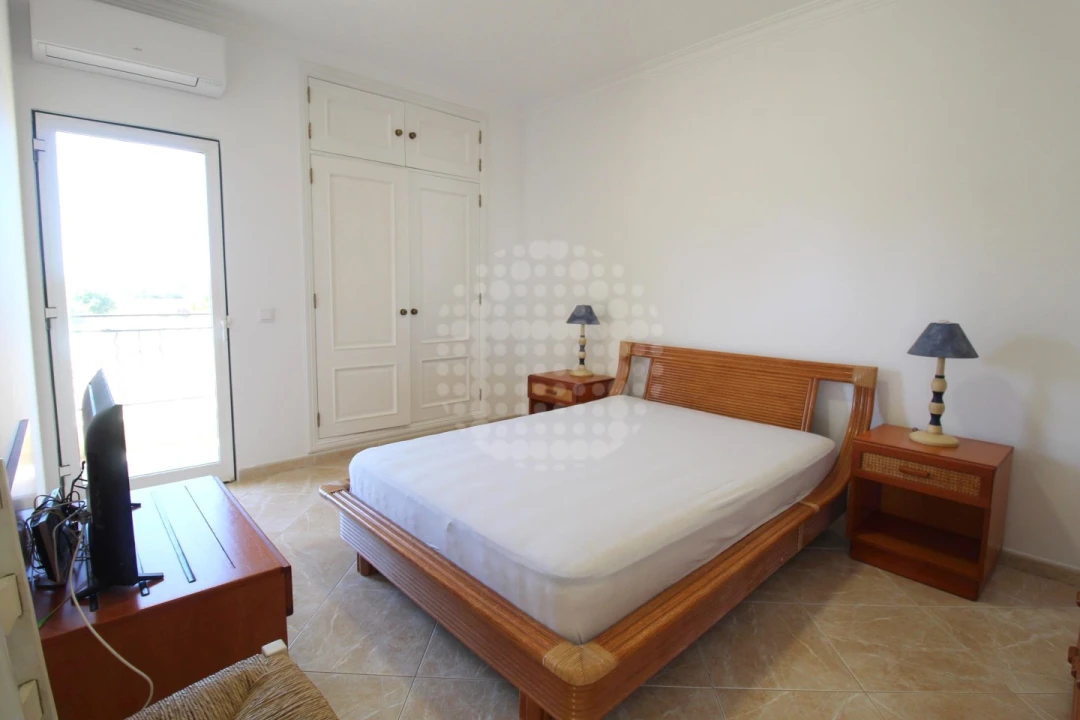 Apartamento T2 para Venda em Quarteira Foto 13