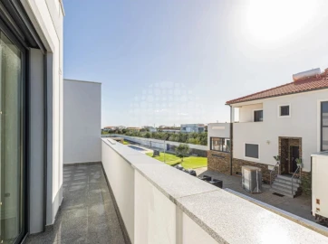 Moradia T3 para Venda em Albufeira e Olhos de Água