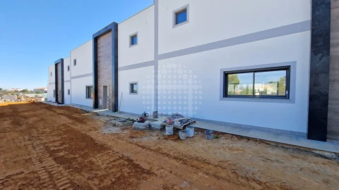 Moradia T3 para Venda em Albufeira e Olhos de Água