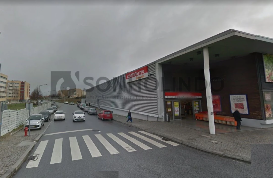 Terreno para Venda em Pedrouços Foto 2