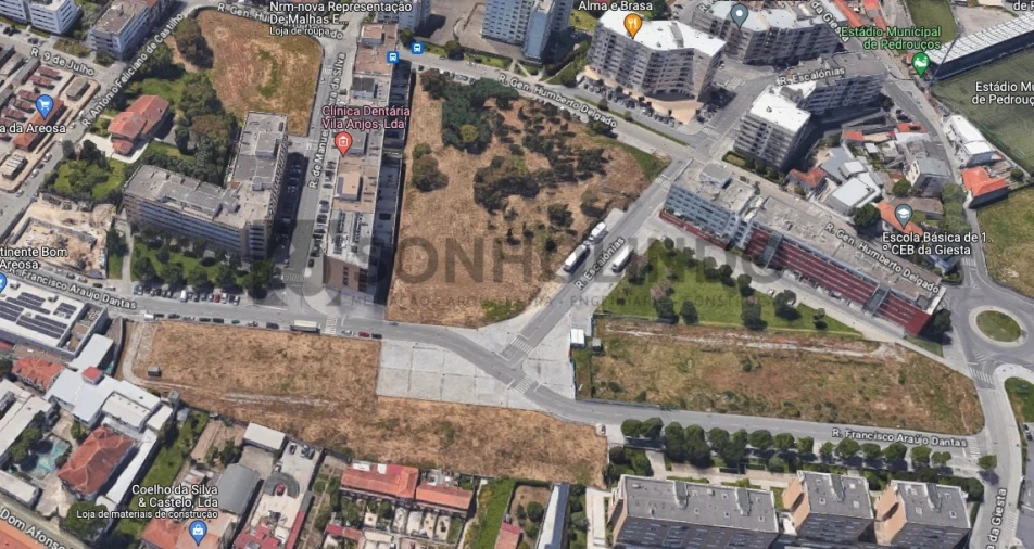 Terreno para Venda em Pedrouços