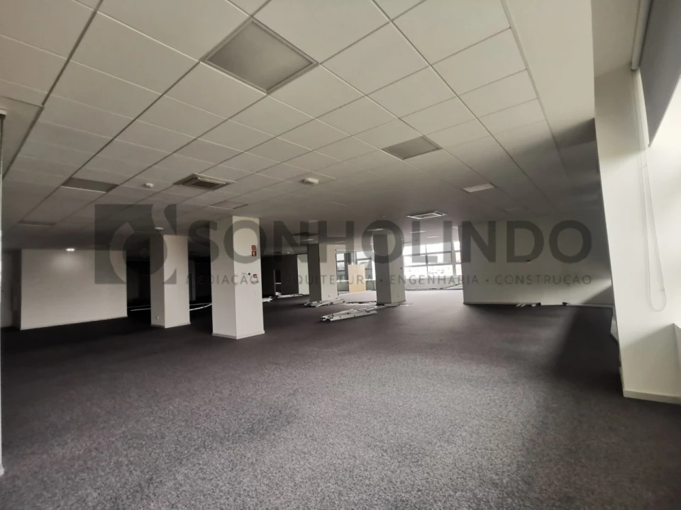 Escritório para Arrendamento em Cidade da Maia Foto 8