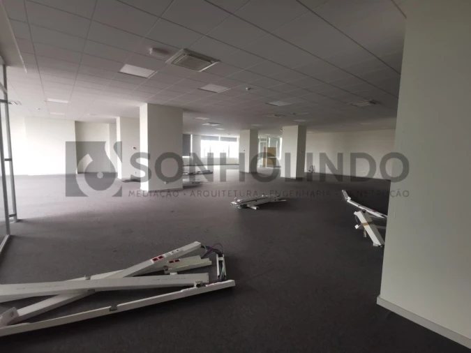 Escritório para Arrendamento em Cidade da Maia Foto 9