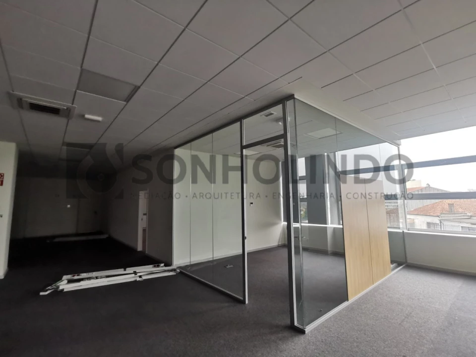 Escritório para Arrendamento em Cidade da Maia Foto 10