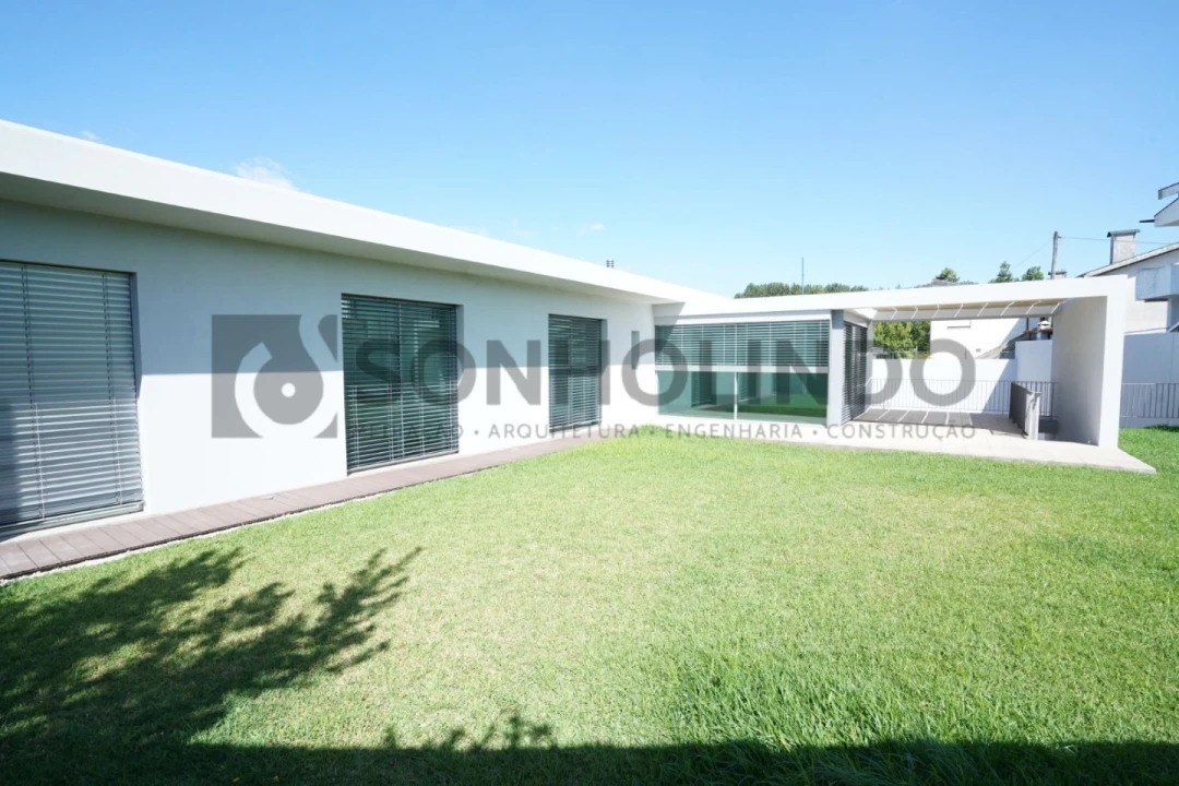Moradia T3 para Venda em Ermesinde Foto 1