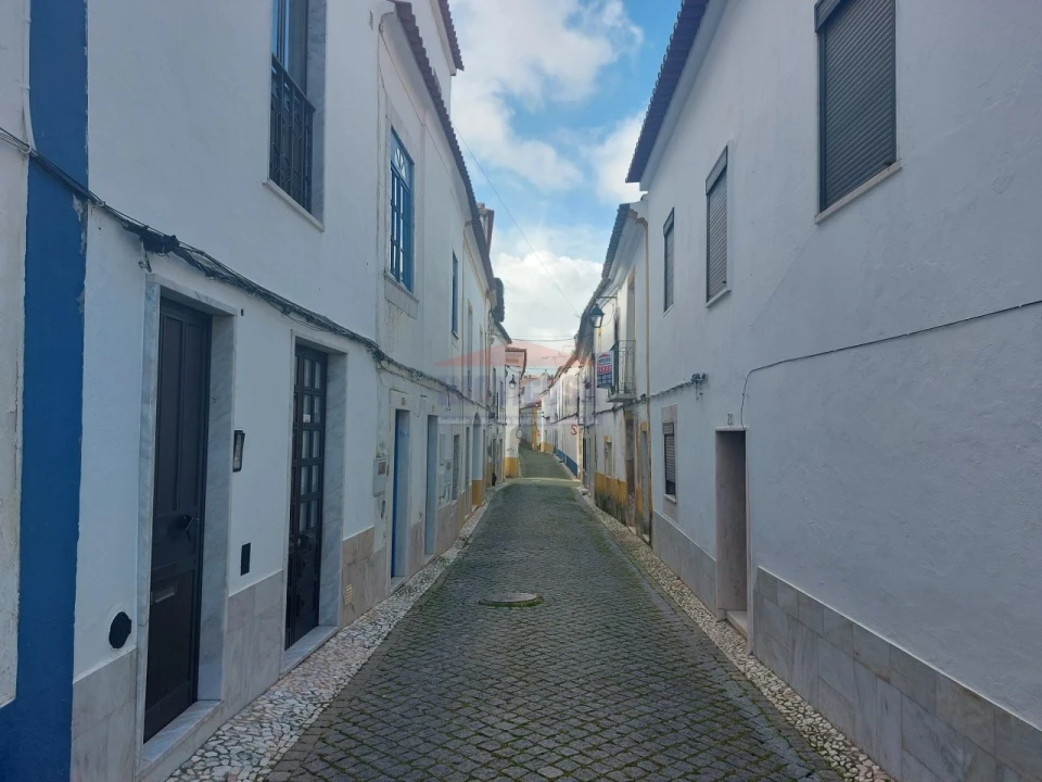 Moradia T2 para Venda em Nossa Senhora da Conceição e São Bartolomeu Foto 1