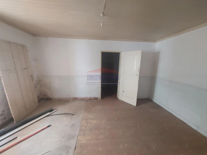 Moradia T2 para Venda em Nossa Senhora da Conceição e São Bartolomeu Foto 5