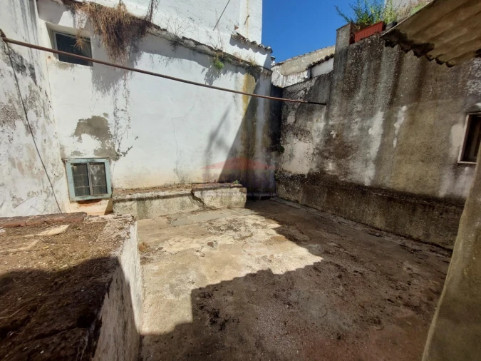 Moradia T2 para Venda em Nossa Senhora da Conceição e São Bartolomeu Foto 14