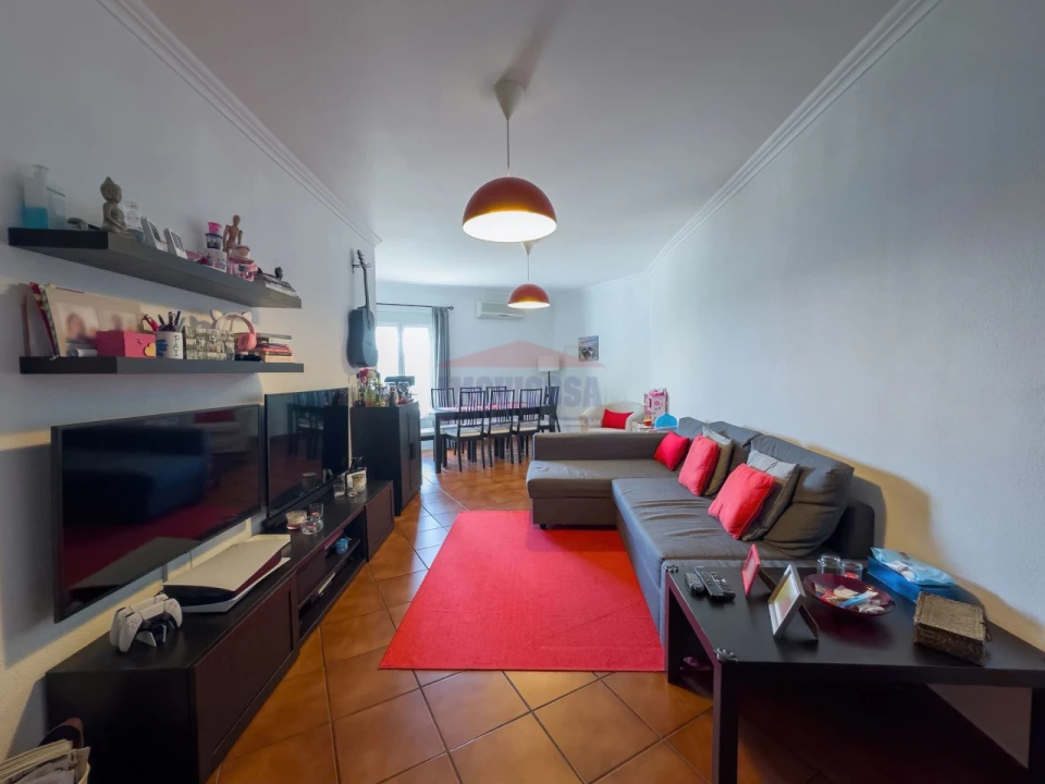 Apartamento T3 para Venda em Nossa Senhora da Conceição e São Bartolomeu Foto 1