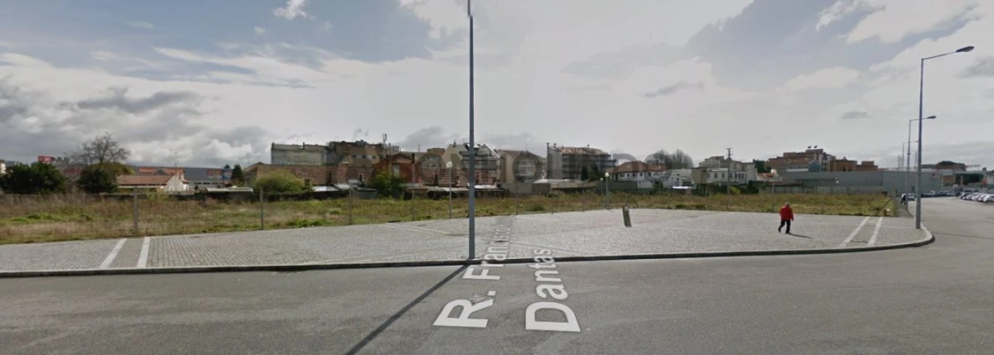 Terreno para Venda em Pedrouços Foto 2