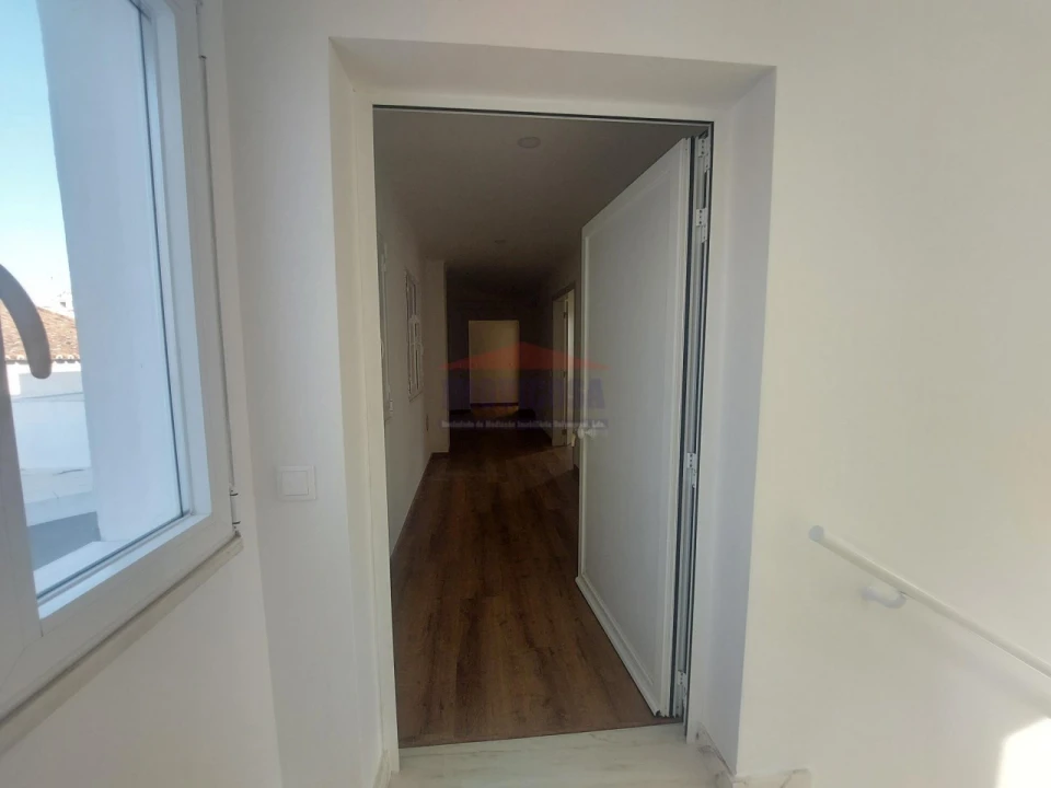 Apartamento T2 para Venda em Nossa Senhora da Conceição e São Bartolomeu Foto 2