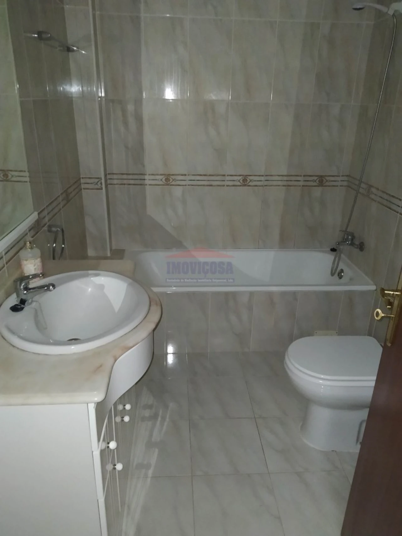 Moradia T5 para Venda em Bencatel Foto 10