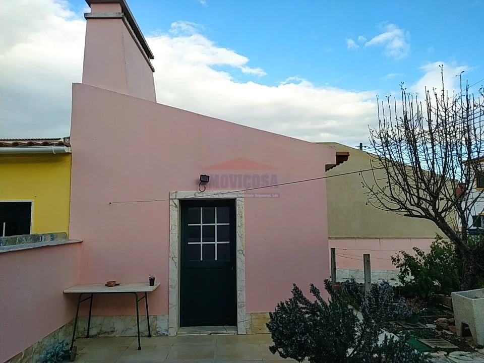 Moradia T5 para Venda em Bencatel Foto 20