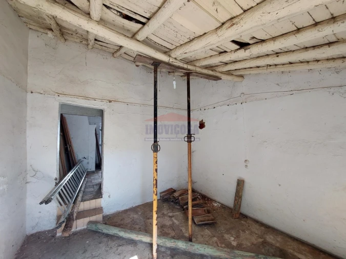 Moradia T1 para Venda em Ciladas Foto 6