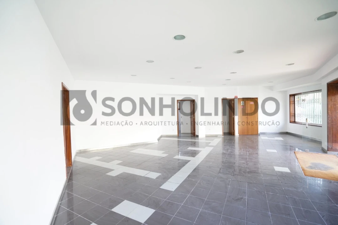 Escritório para Arrendamento em Vila Nova da Telha Foto 5