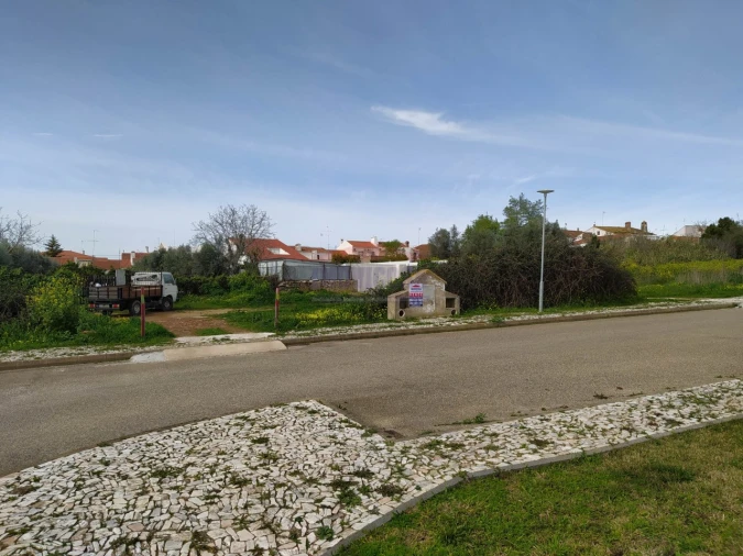 Terreno para Venda em Bencatel Foto 3