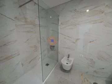 Apartamento T3 para Venda em Corroios