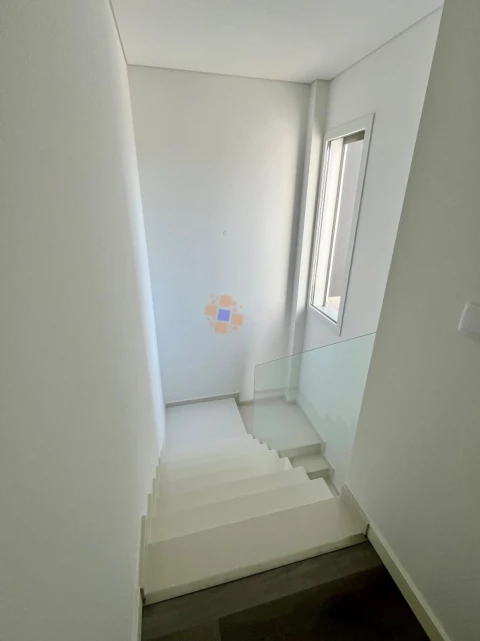 Moradia T4 para Venda em Corroios