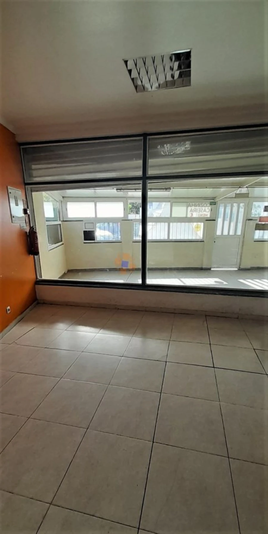 Negócio para Venda em Charneca de Caparica e Sobreda Foto 4