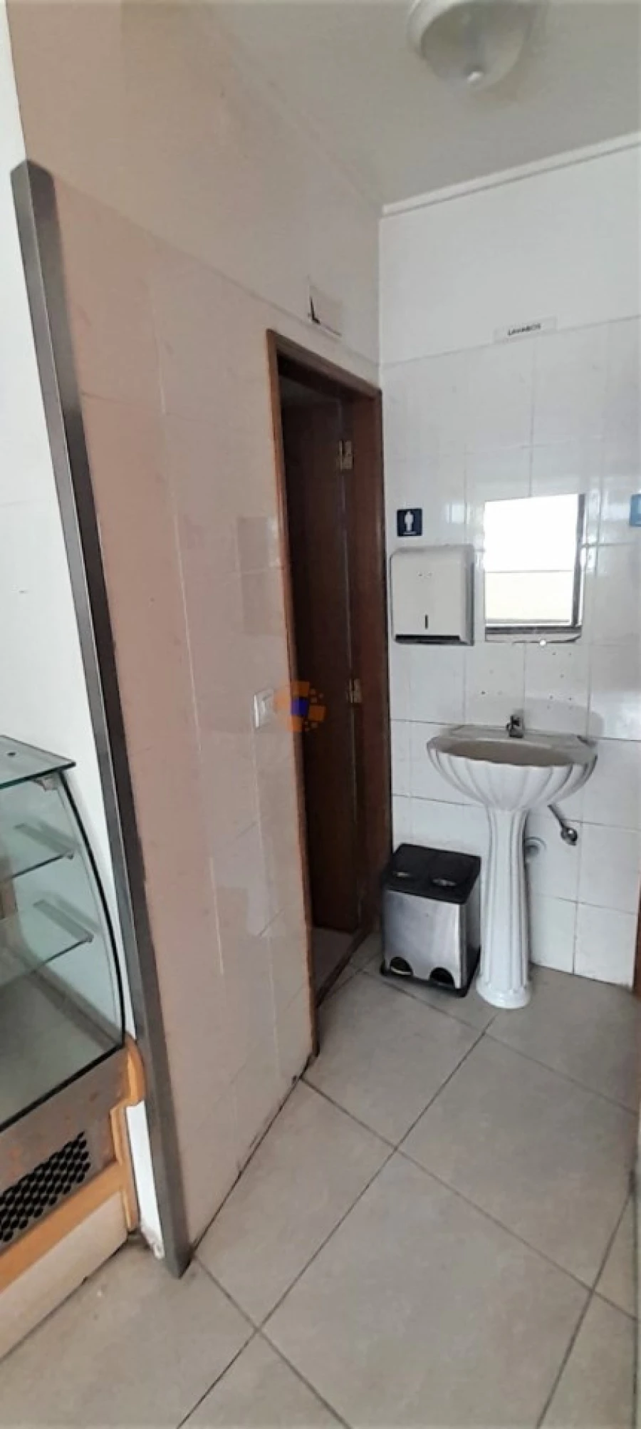 Negócio para Venda em Charneca de Caparica e Sobreda Foto 6