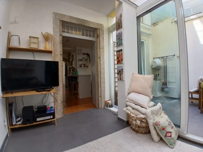 Apartamento T2 para Venda em Beato Foto 3