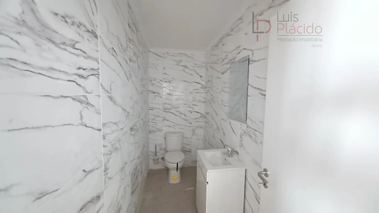 Moradia T4 para Venda em Santiago do Cacém, Santa Cruz e São Bartolomeu da Serra Foto 10