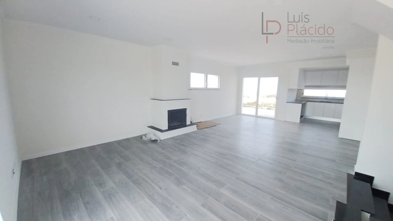 Moradia T4 para Venda em Santiago do Cacém, Santa Cruz e São Bartolomeu da Serra Foto 12