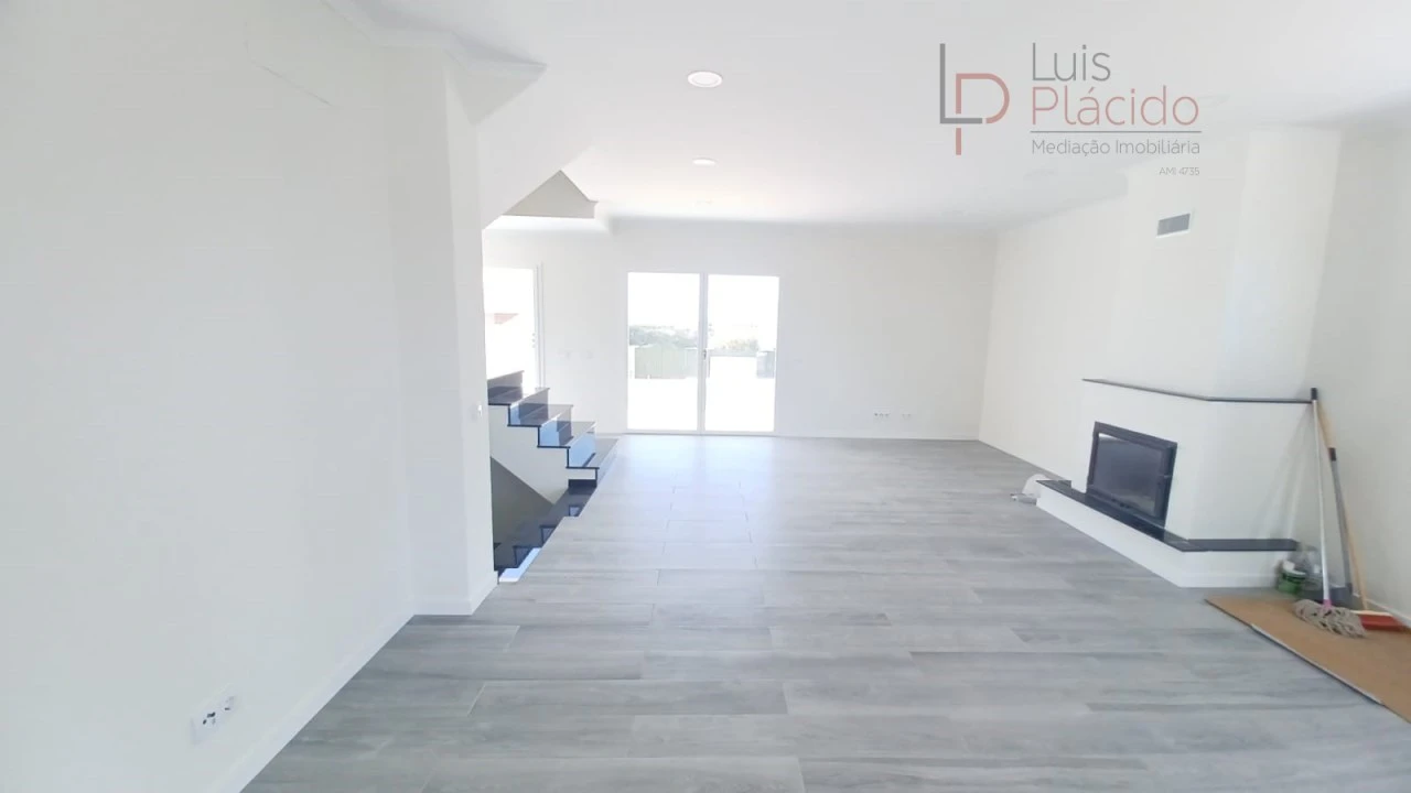 Moradia T4 para Venda em Santiago do Cacém, Santa Cruz e São Bartolomeu da Serra Foto 27