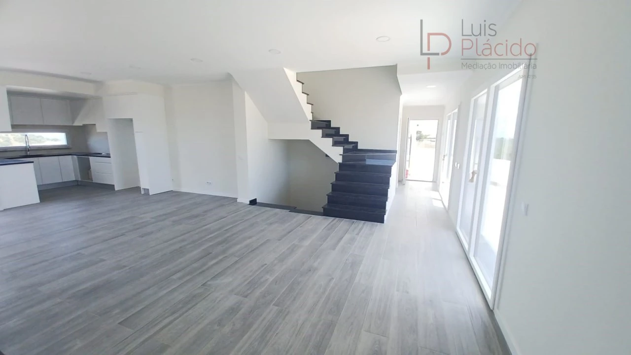 Moradia T4 para Venda em Santiago do Cacém, Santa Cruz e São Bartolomeu da Serra Foto 29