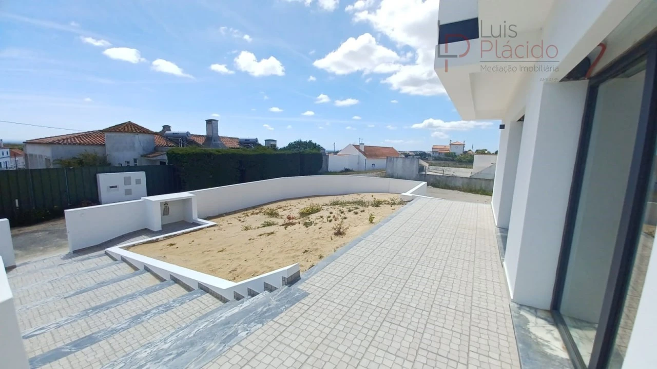 Moradia T4 para Venda em Santiago do Cacém, Santa Cruz e São Bartolomeu da Serra Foto 32